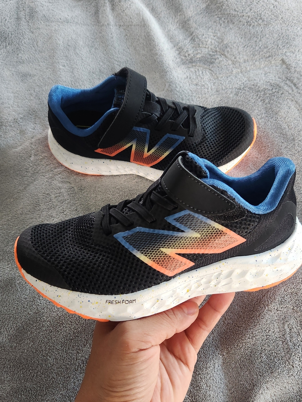 New Balance 13Kids Black Sneakers w Blue and Orange Neon 13c / 13k NWOB
